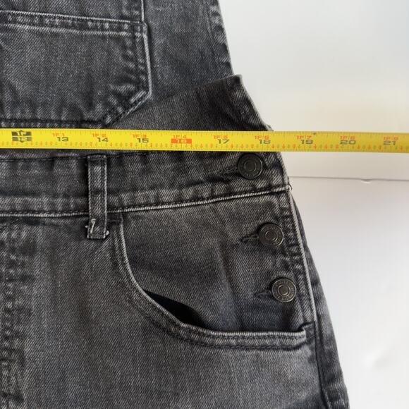 We The Free Ziggy Shortalls Dark Grey /Black Denim Size M/L Free People - Picture 4 of 4